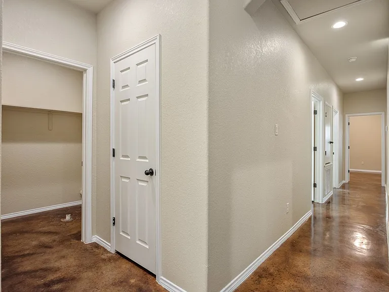 210 Ragsdale Way — Photo 7