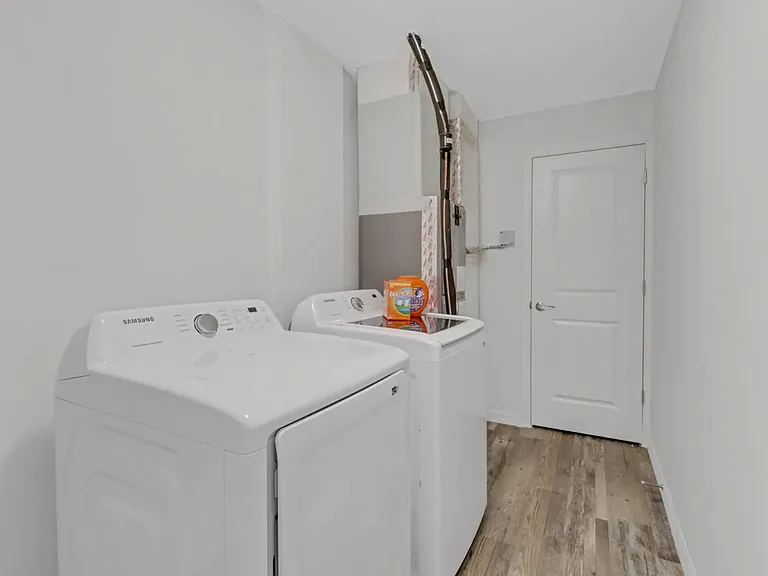 1210 NE 19th Pl — Photo 20