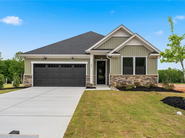 232 Creekside Cir, Williamston, SC 29697