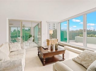 7515 Pelican Bay Blvd APT 2A, Naples, FL 34108