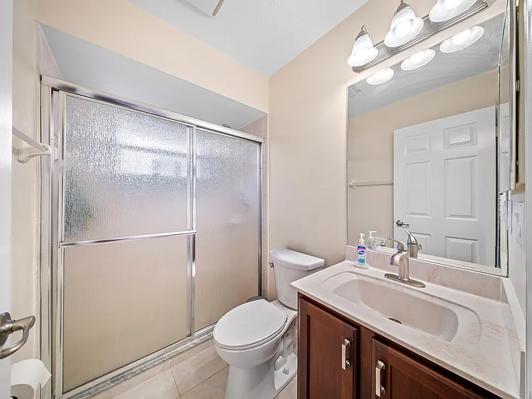 5918 NW Hann Dr — Photo 39