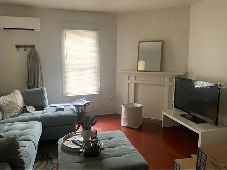 135 N Clara Ave #1/2 — Photo 8
