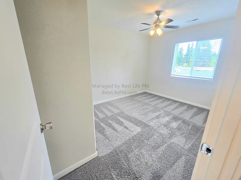 17923 Niks Dr — Photo 16