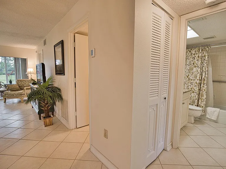 1406 Pine Lake Dr #6 — Photo 23