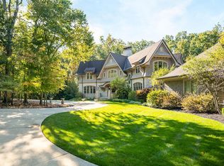 1741 Strathshire Hall Pl, Powell, OH 43065