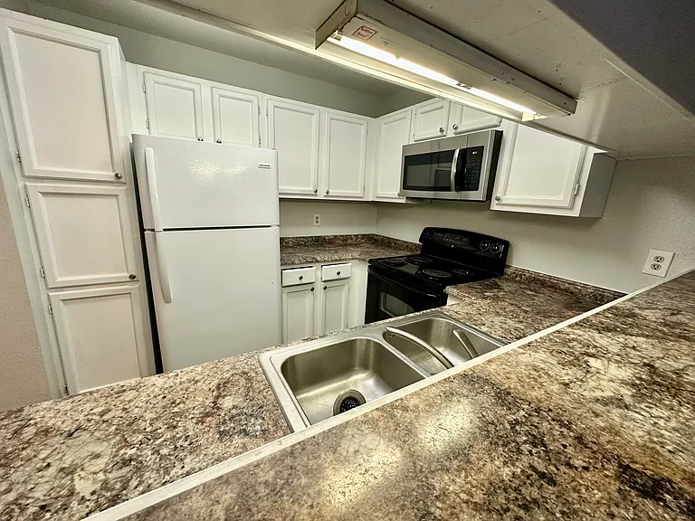 4107 Medical Dr #1203 — Photo 8