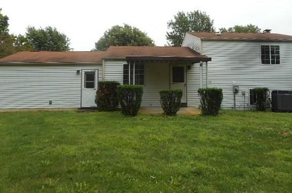 3rd image of 508 Brentwood Dr E