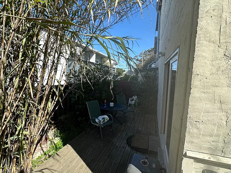 Sonoma Ave — Photo 9
