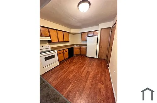 2305 School St Photo 1