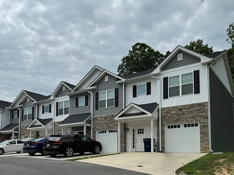 1130 Maid Marian Ln NE — Photo 7