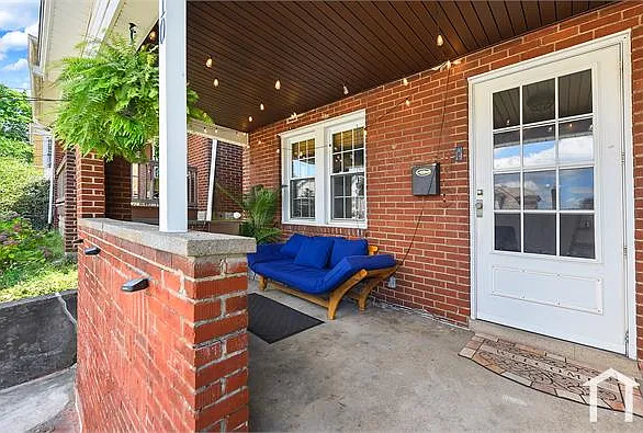410 Eureka St — Photo 18