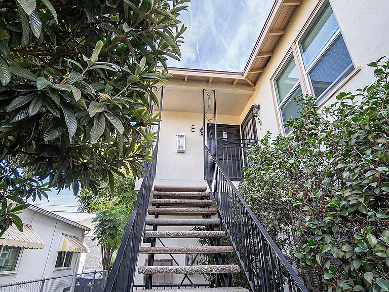 530 Howard St #E — Photo 16