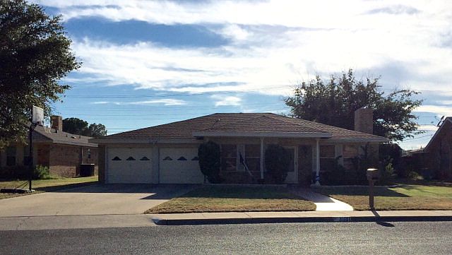 1st image of 3991 Lakeside Dr