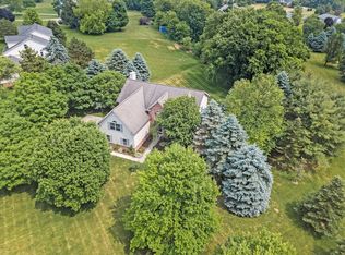 5542 Deer Run Ln, Dexter, MI 48130
