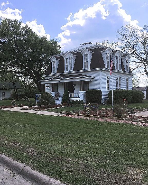 325 N Main St, Saint Paul, KS 66771 Zillow