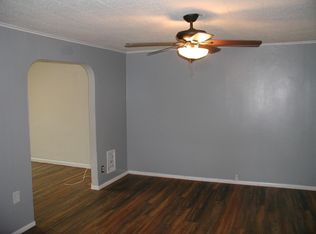 1091 Trent Rd, Camden, NJ 08104