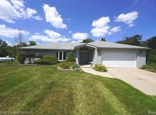 34708 Ash Rd, New Boston, MI 48164