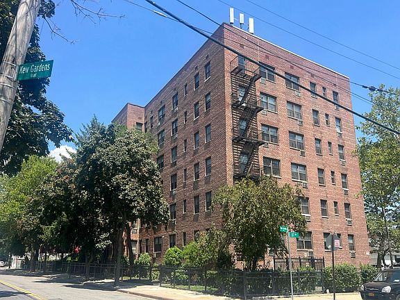 2nd image of 131-11 Kew Gardens Rd APT 2E