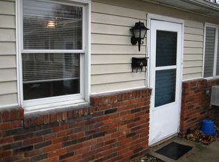 402 N Calhoun St APT G, South Whitley, IN 46787