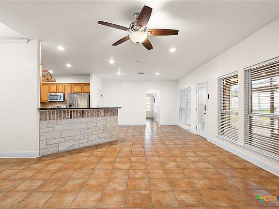 4th image of 1902 Yuma Cir