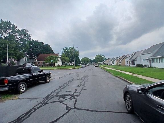 5th image of 706 Hartman Ave