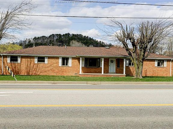 3rd image of 5300 Lanham Dr
