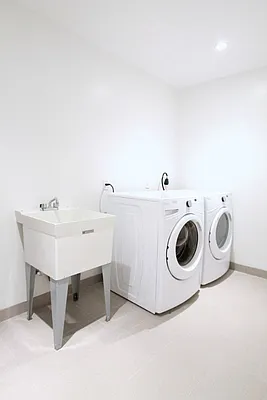 Rented by Level Group | media 17