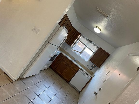 4th image of 4542 E Camino Cir APT 2