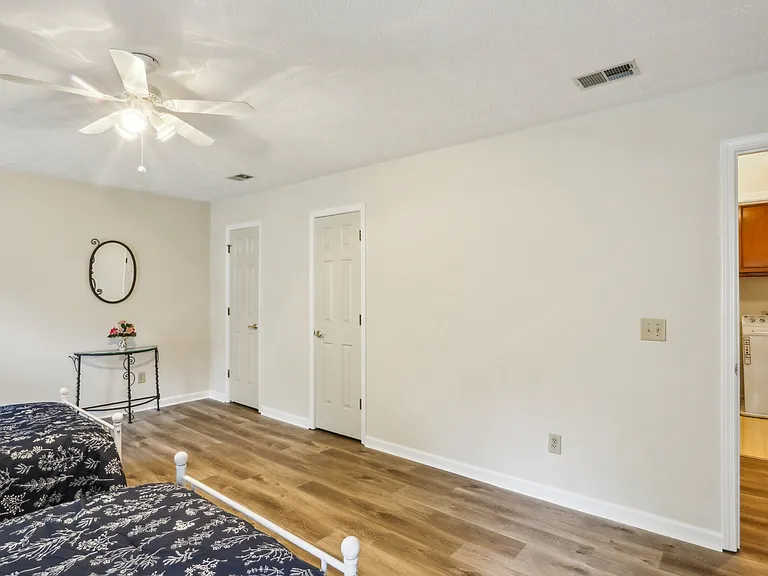 2301 Birdie Ln — Photo 17
