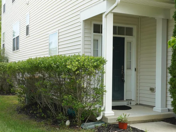 124 Meadow Cir, Mays Landing, NJ 08330