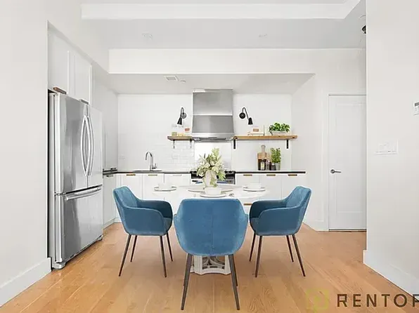 16-80 Madison Street image 3 of 17