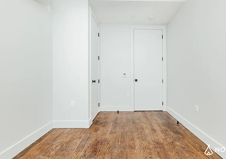 31-19 37th Ave #5G — Photo 7