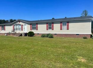 3855 Bearskin Rd, Salemburg, NC 28385