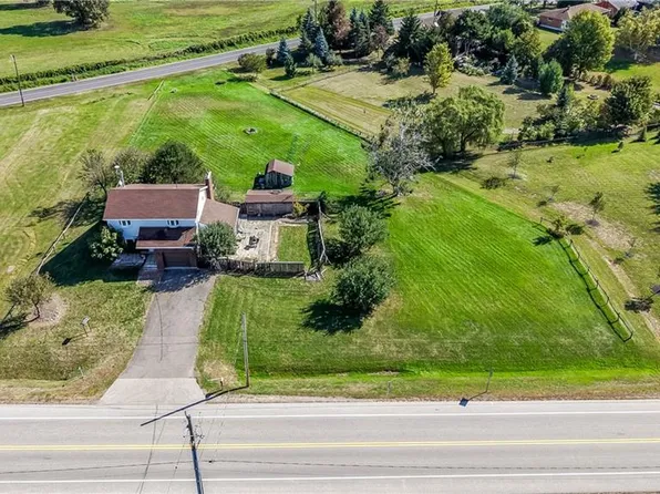 1619 Snake Rd, Burlington, ON L7P 4Y9