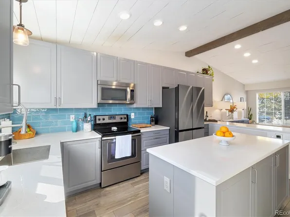 9823 Castle Ridge Circle, Highlands Ranch, CO 80129