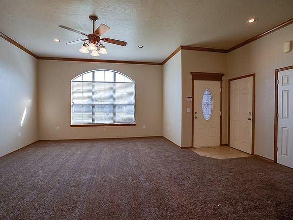4th image of 501 SW 164th Ter