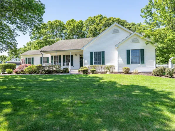 67 Fairway Drive, Wading River, NY 11792