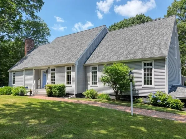 346 Judson St, Raynham, MA 02767