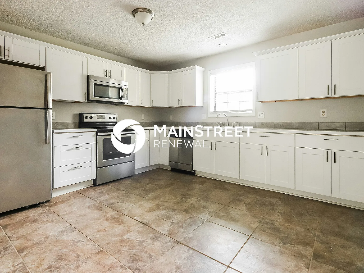2913 Wallace Ave — Photo 4