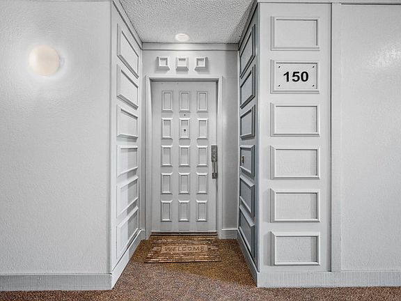 3rd image of 10225 Caminito Cuervo Unit 150