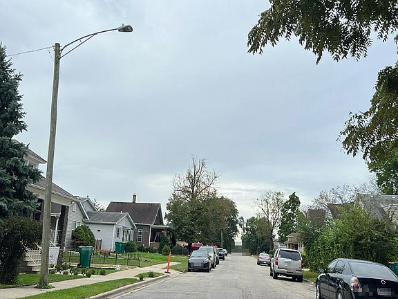 4th image of 1124 Nicholson St