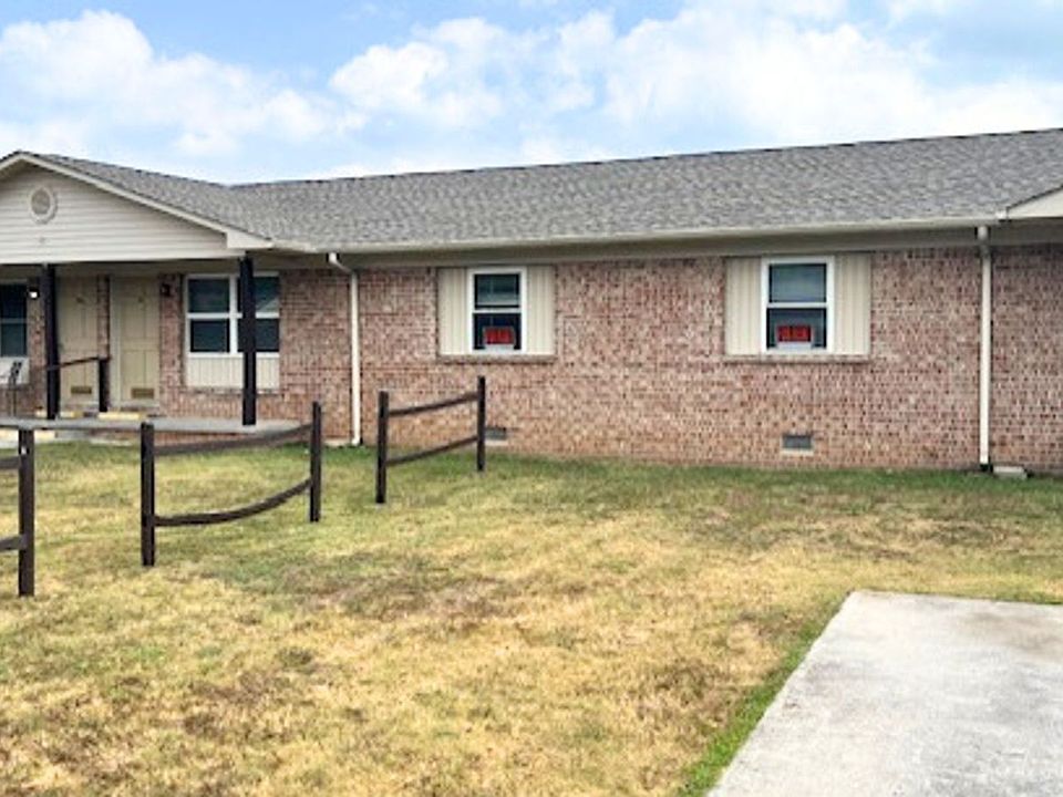 2nd image of 2900 Villa Dr NW #1