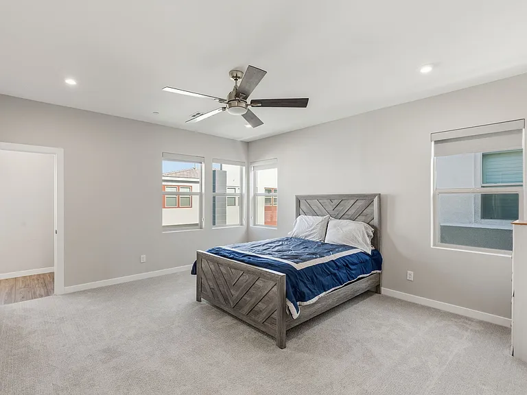 9858 Laurel Tree St — Photo 18