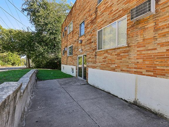 2nd image of 1761 Harrison Ave