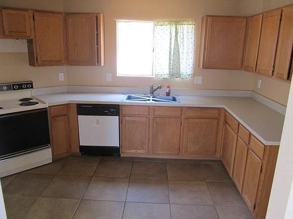 5th image of 9337 N Hampshire Dr