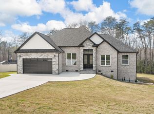 260 Northwood Cir, Wellford, SC 29385