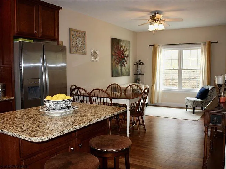 58 Brownstone Dr — Photo 3