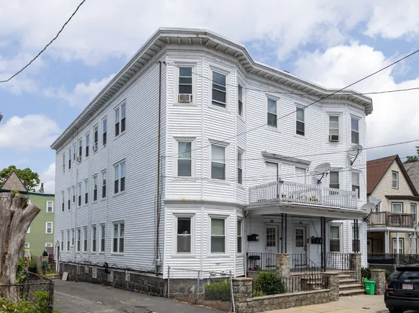 396 Centre St Floor 2, Dorchester, MA 02122
