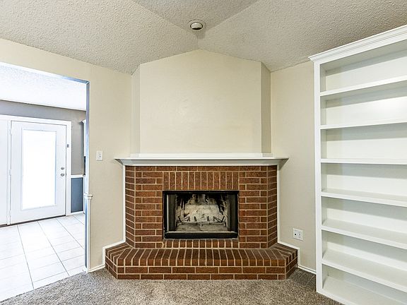 4th image of 6120 7th Dr