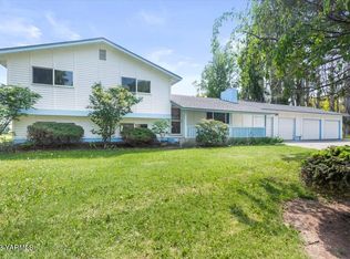 1410 Collins Rd, Selah, WA 98942